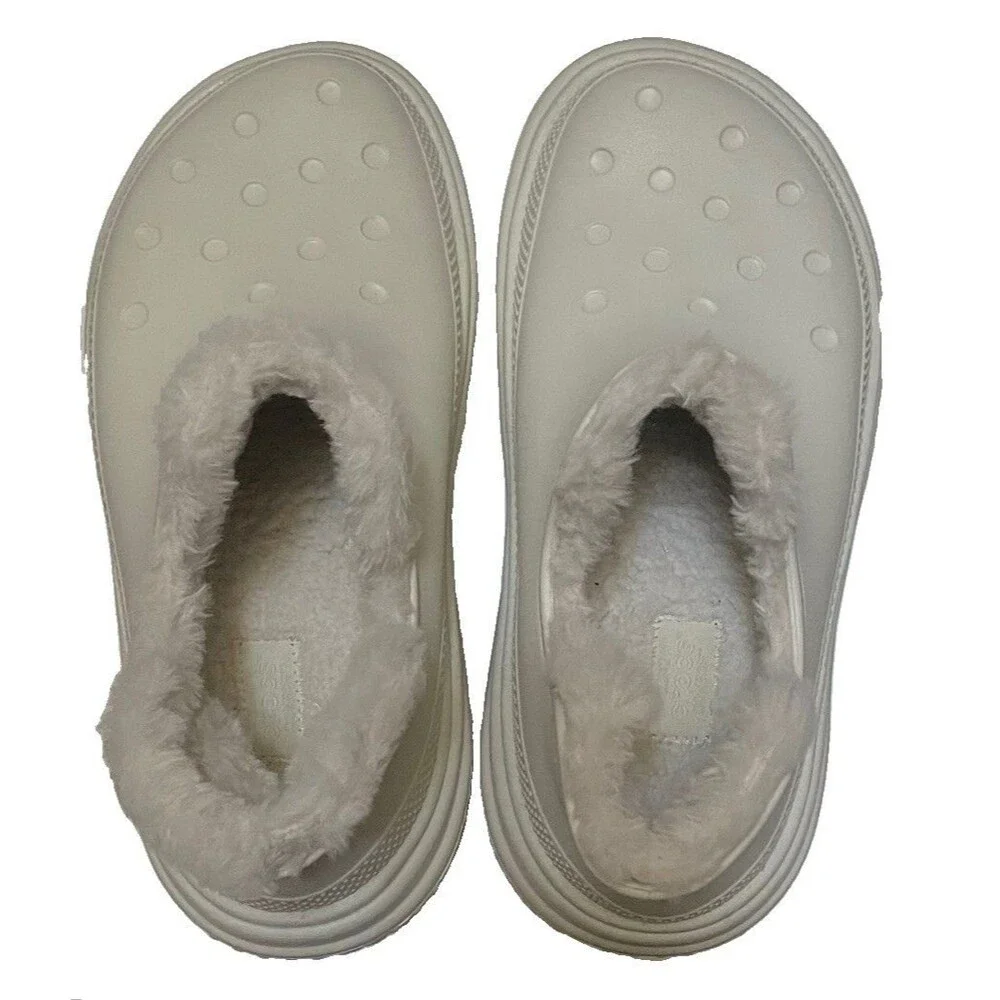 Crocs Stomp Shorty Platform Shearling Boot in Stucco M6/W8 Cozy Chunky Linen Fur
